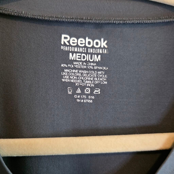 Men's Reebok Gray T-Shirt Size M - Picture 2 of 5